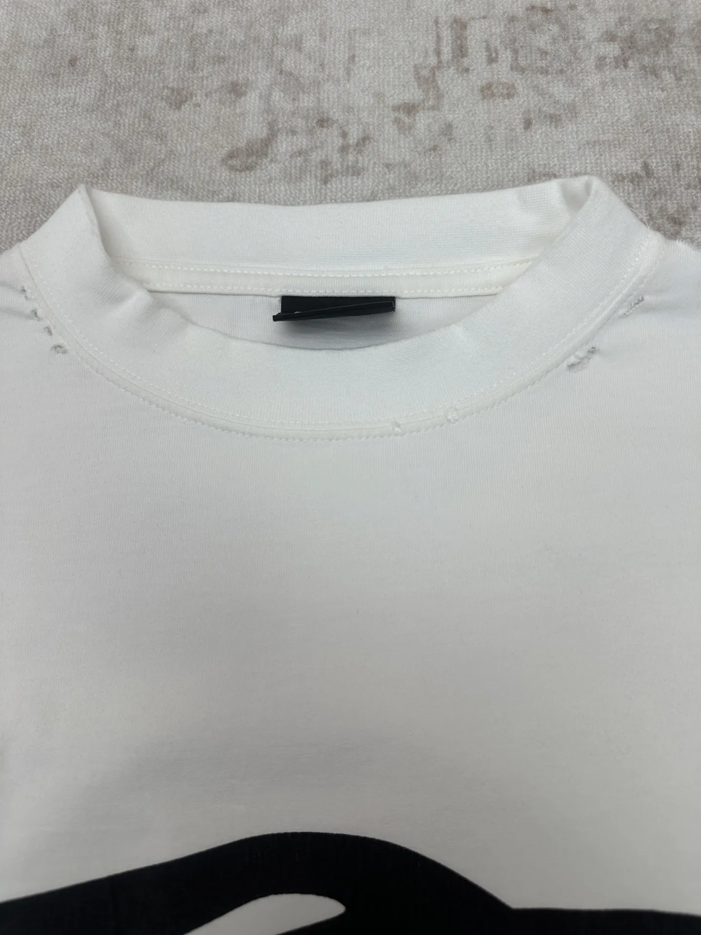 SS 26 Logo T Sizes：S.M.L.XL